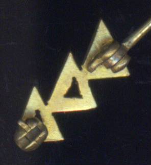 Delta Delta Delta - Lavalier